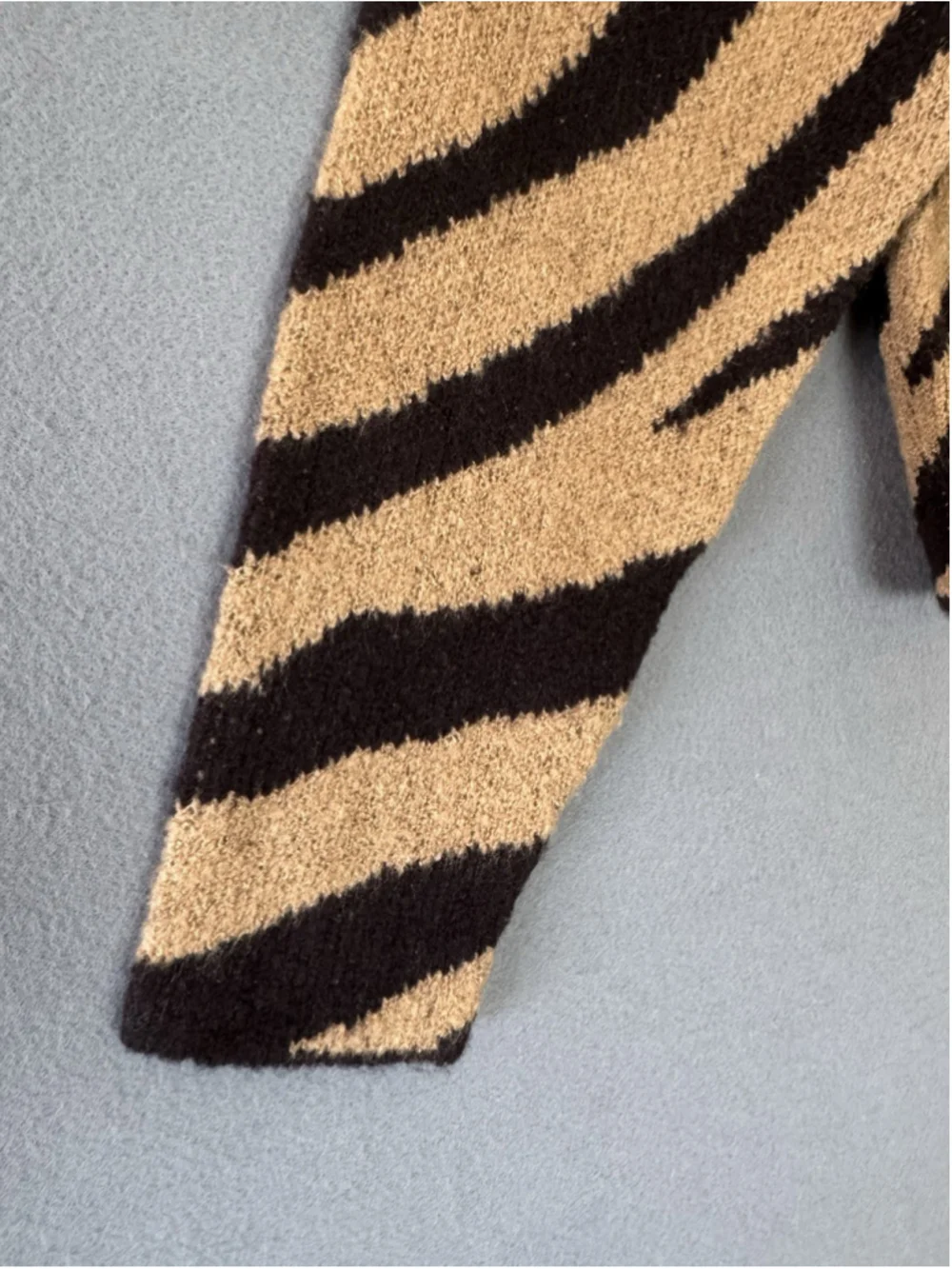 Saltwater Luxe Zebra Print Cardigan Sweater Small Camel Black Rare NWT - Picture 7 of 12